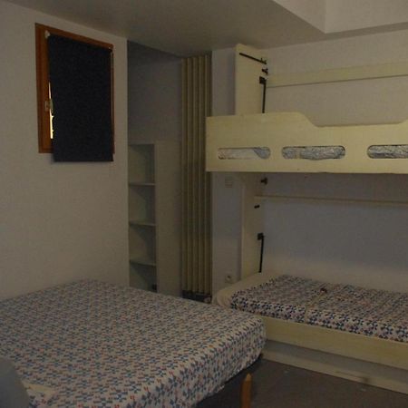 Les Stoechades Aparthotel Hyeres Bagian luar foto