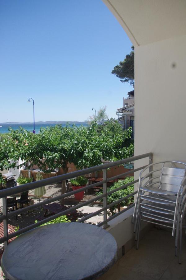 Les Stoechades Aparthotel Hyeres Bagian luar foto