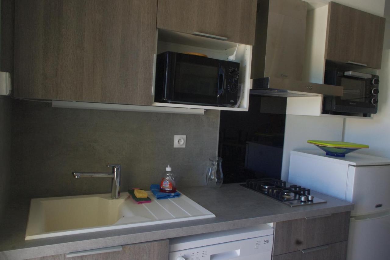 Les Stoechades Aparthotel Hyeres Bagian luar foto