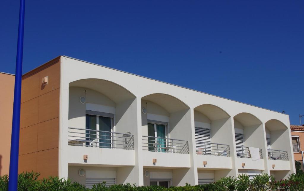 Les Stoechades Aparthotel Hyeres Ruang foto