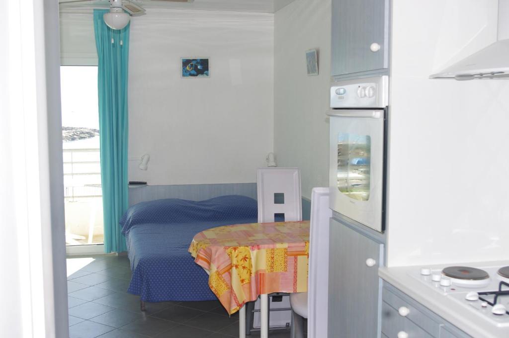 Les Stoechades Aparthotel Hyeres Ruang foto