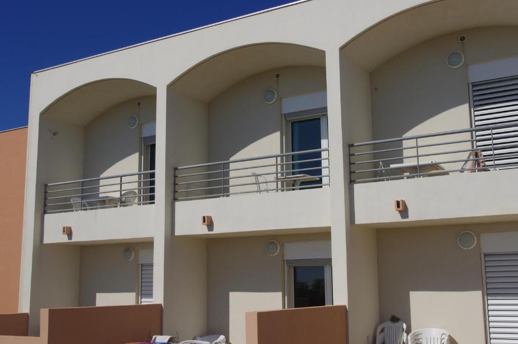 Les Stoechades Aparthotel Hyeres Ruang foto