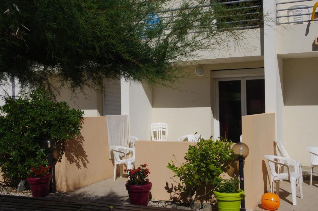 Les Stoechades Aparthotel Hyeres Ruang foto