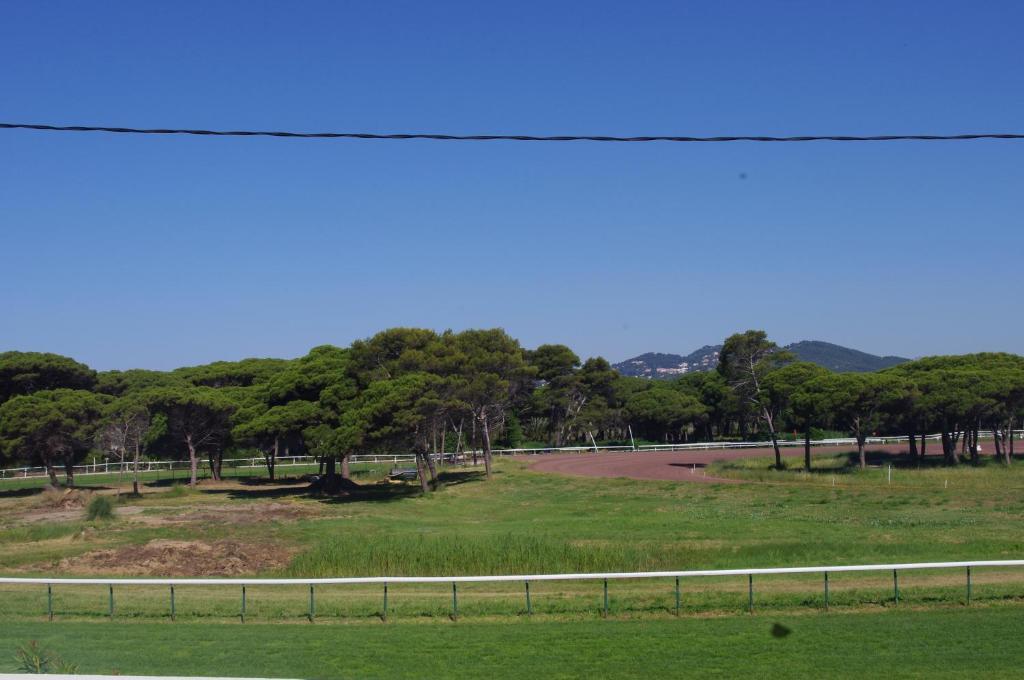 Les Stoechades Aparthotel Hyeres Ruang foto